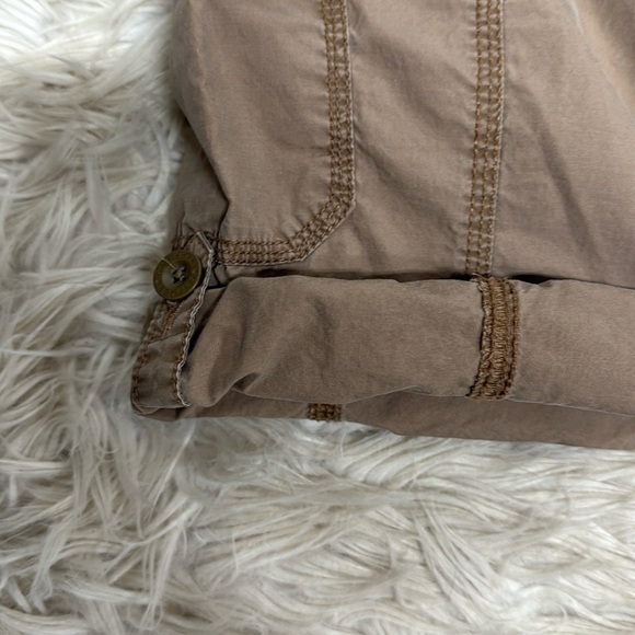 Gap Cargo Shorts - Picture 2 of 4